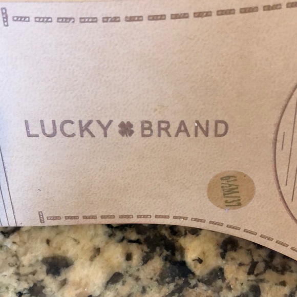 Lucky Brand Hegen Sandal NWT!! - Picture 4 of 4